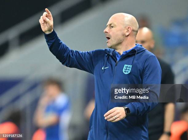 England Manager Lee Carsley directs his team during the UEFA Under-21 Euro 2023 Group C match between England and Germany at Adjarabet Arena on June...