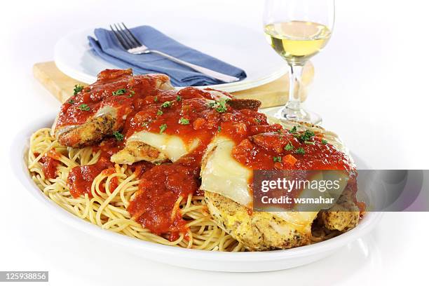 chicken parmigiana - chicken parmigiana stock pictures, royalty-free photos & images