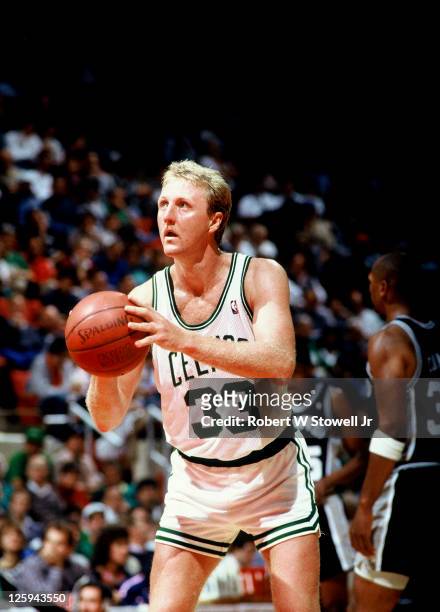 Celtics Larry Bird shoots a foul shot against the San Antonio Spurs, Hartford CT 1992.