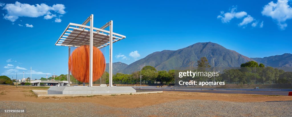 Panoramic view of Soto Sphere with Avila Mountain at the background. La Esfera de Soto