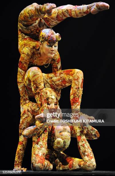 Contorted Corpse Contorted Body Photos and Premium High Res Pictures - Getty Images