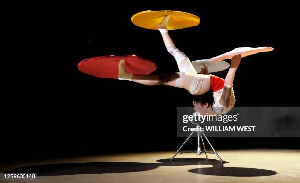 Li Lin Ballet Li Lingling Photos and Premium High Res Pictures - Getty Images