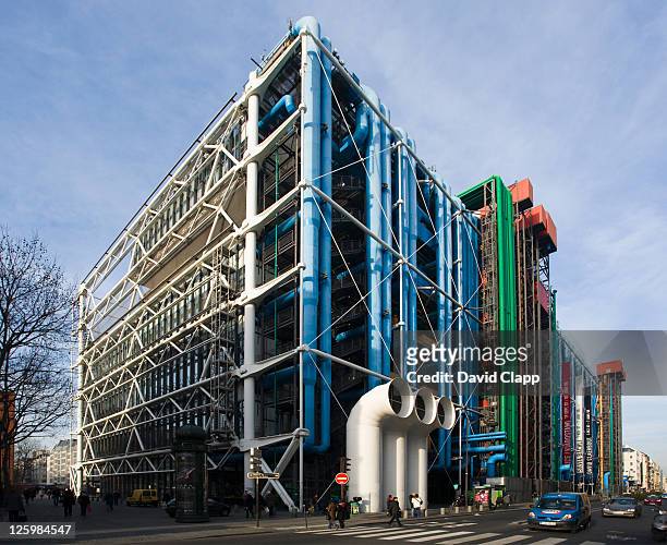 the pompidou centre, paris, france - centre georges pompidou stock pictures, royalty-free photos & images