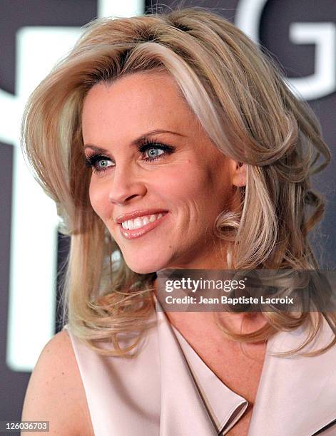 32 Jenny Mccarthy Design Session For Shoedazzle Stock Photos, High-Res ...