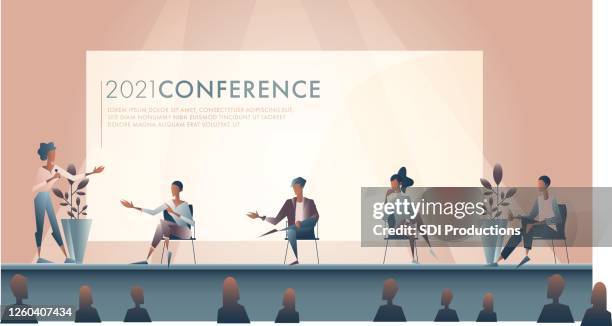 ilustrações, clipart, desenhos animados e ícones de empresária apresenta painel de especialistas durante conferência - summit meeting