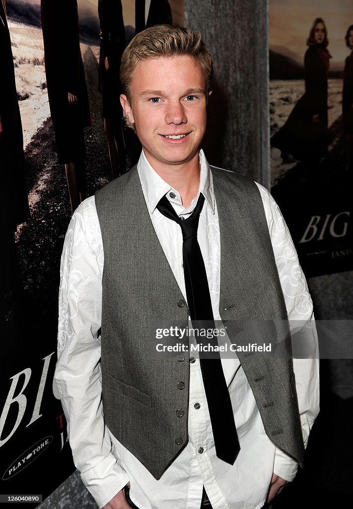 HBO's "Big Love" Season 5 Premiere - Red Carpet