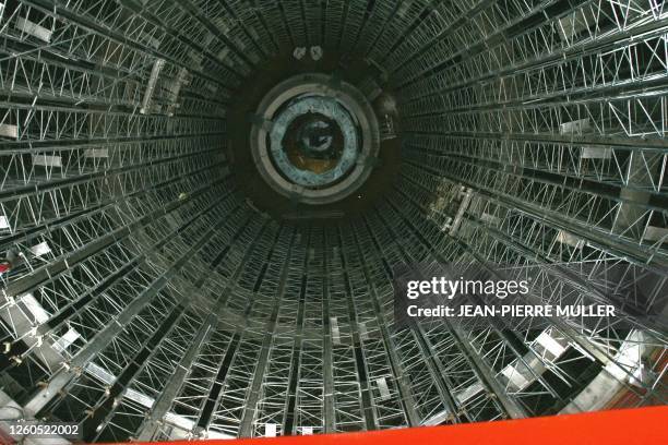Photo taken 11 October 2006 at the CESTA belonging to the French government-funded technological atomic research organisation CEA in Le Barp...