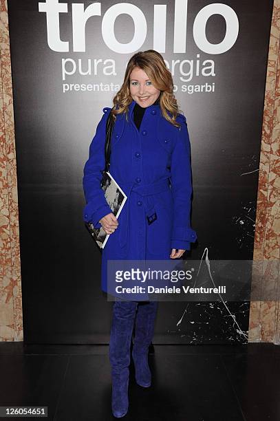 Angela Melillo attends the "Pura Energia" Exhibition by Paolo Troilo, introduced by Vittorio Sgarbi, at the Le Cinque Lune Gallery on December 14,...