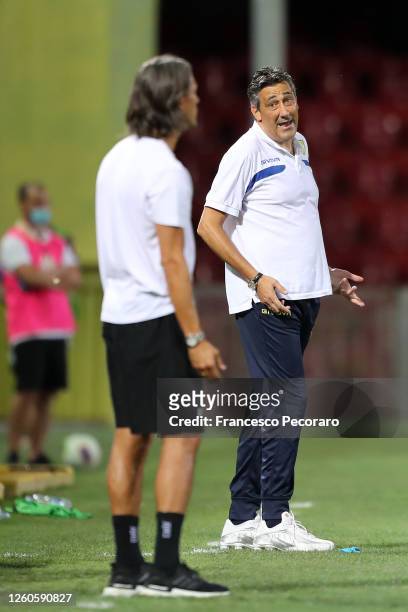 Alfredo Aglietti ChievoVerona coach talks to Filippo Inzaghi Benevento Calcio coach during the serie B match between Benevento Calcio and...