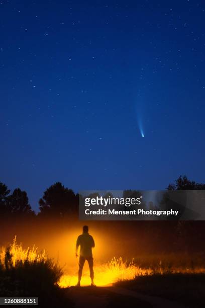 comet neowise c/2020 f3 - shooting star stock pictures, royalty-free photos & images
