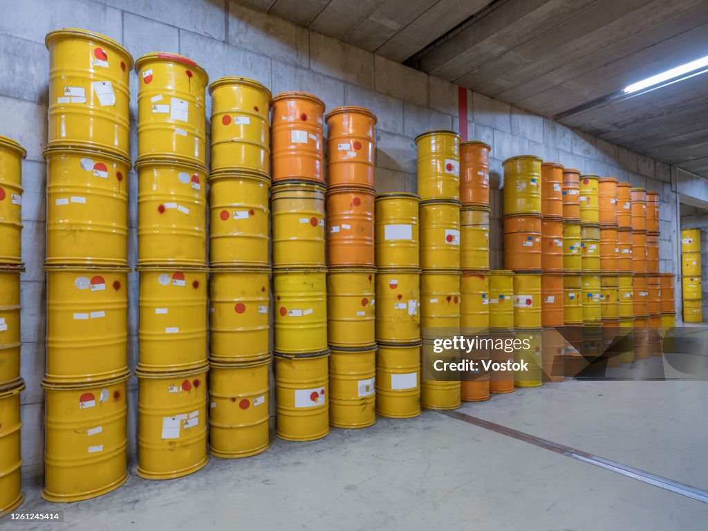 Storage of nuclear waste barrels