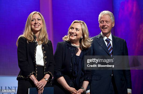 Us Clinton Managers Photos and Premium High Res Pictures - Getty Images