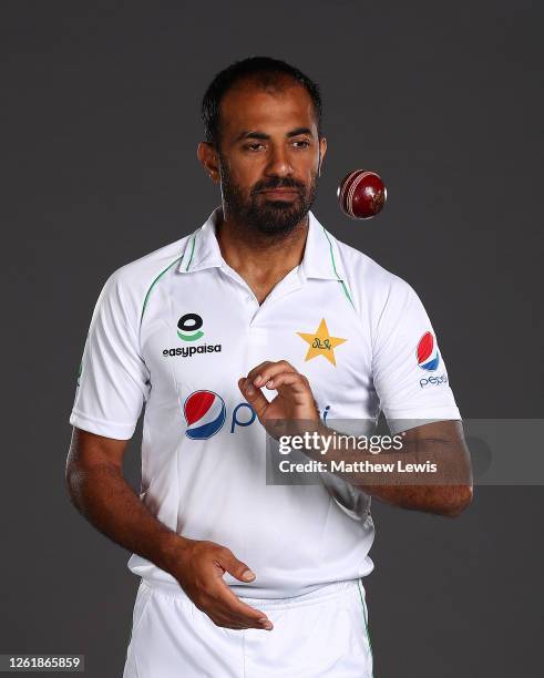 Baba Riaz 2 2.107 Wahab Riaz Of Pakistan Stock Photos, High-Res Pictures, and ...