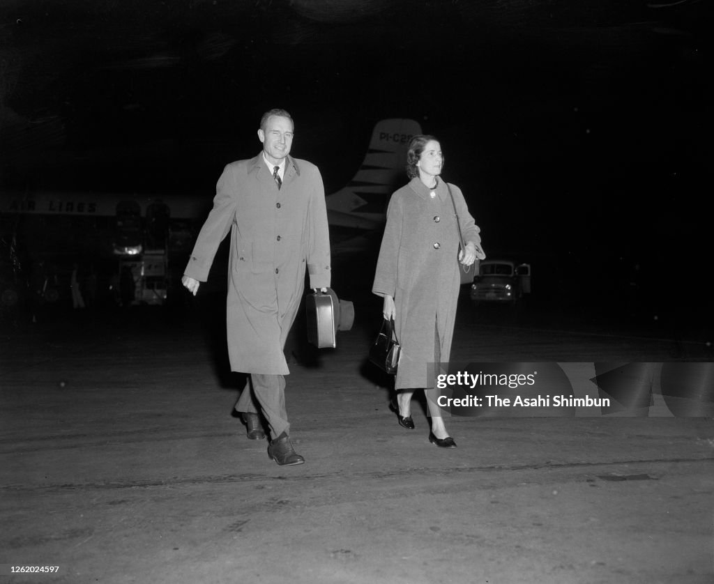 John D. Rockefeller III Visits Japan