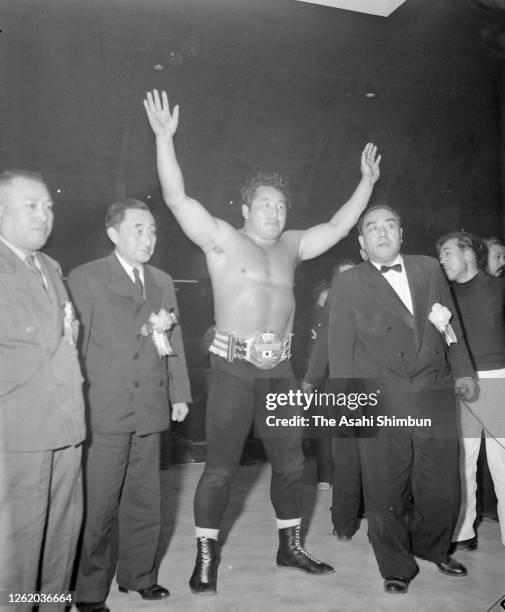 Rikidōzan Photos and Premium High Res Pictures - Getty Images Foto & Idee Rikidōzan Photos and Premium High Res Pictures - Getty Images Motiv