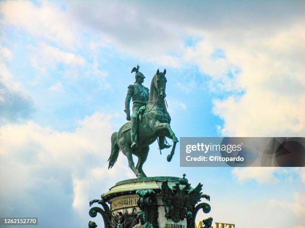 monument to nicholas i - bronze statue stock pictures, royalty-free photos & images