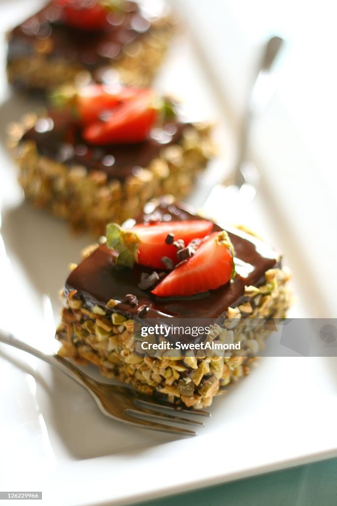Individual chocolate cakes with ganache