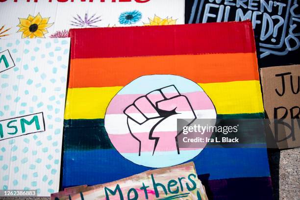 Gay Rights Movement Sign Gay Signs And Symbols Photos and Premium High Res Pictures - Getty Images