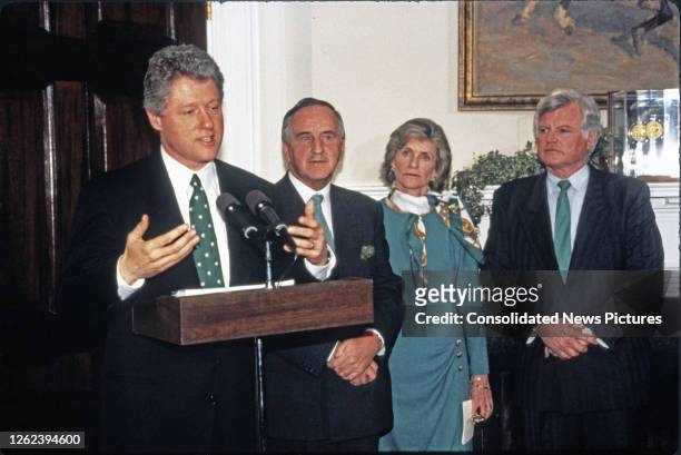 American politician US President Bill Clinton speaks during a ceremony honoring St Patrick's Day in the White House's Roosevelt Room, Washington DC,...