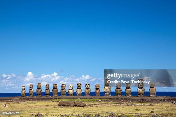 easter island moai, rapa nui - moai statue stock pictures, royalty-free photos & images