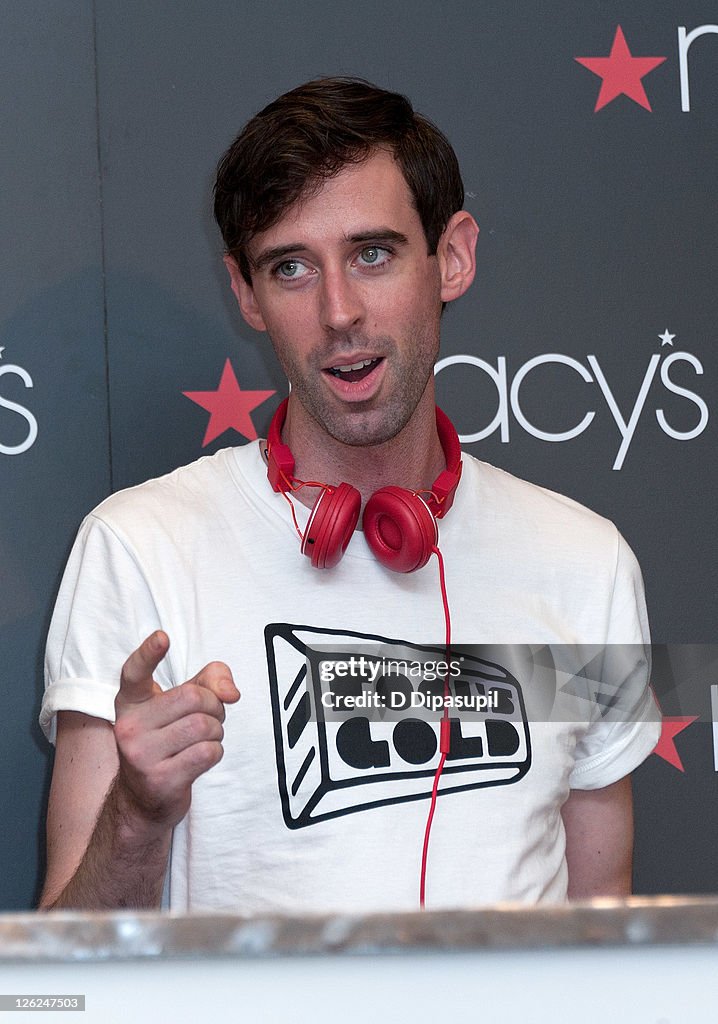 Macy's mstylelab Concert Tour With Cobra Starship