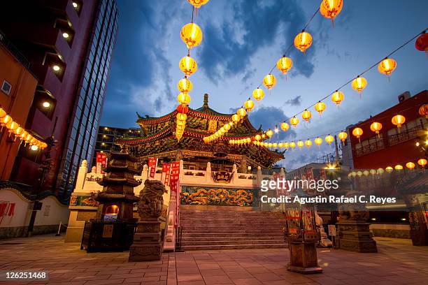 temple of holy mother of heaven - yokohama chinatown bildbanksfoton och bilder