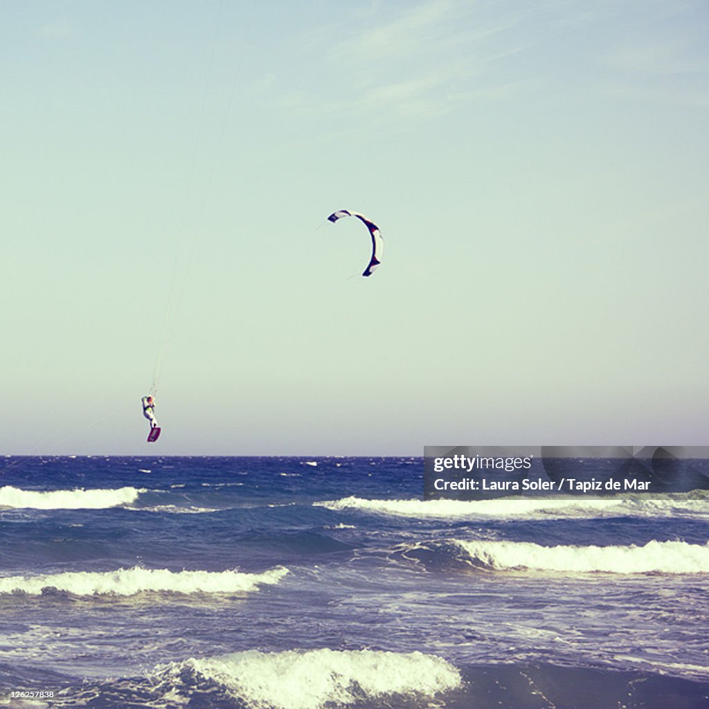 Kitesurfing