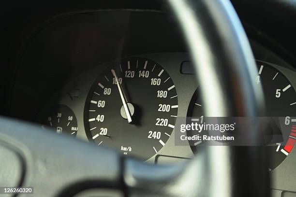 accelerating to higher speed - kilometer stockfoto's en -beelden