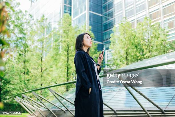 concept of responsible business that provide a healthy work environment - business park uk fotografías e imágenes de stock