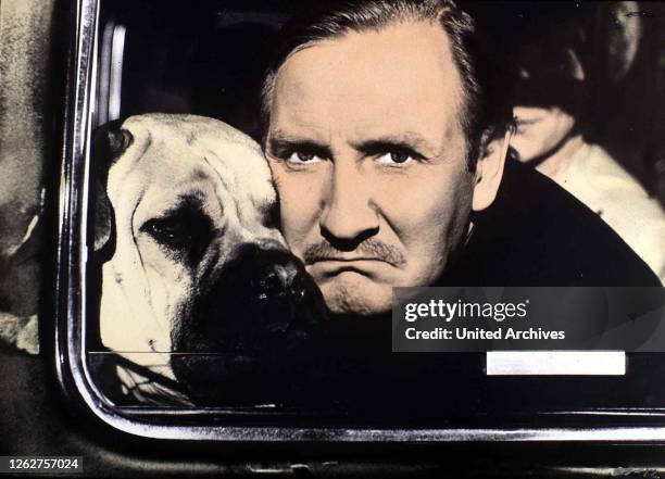 Kino. Ein Blinder Passagier Hat's Schwer, Doctor In Trouble, Ein Blinder Passagier Hat's Schwer, Doctor In Trouble, Leslie Phillips, 1970.