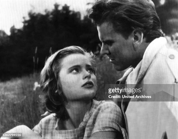 Kino. Sie tanzte nur einen Sommer, SWE, 1951 s/w, Regie: Arne Mattsson, ULLA JACOBSSON, FOLKE SUNDQUIST.