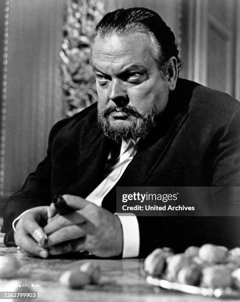 Kino. House Of Cards, aka: Jedes Kartenhaus zerbricht, USA Regie: John Guillermin, Darsteller: Orson Welles.