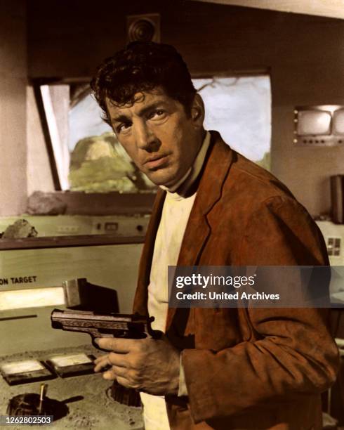 Kino. Leise flüstern die Pistolen, USA Regie: Phil Karlson, DEAN MARTIN, Stichwort: Pistole.