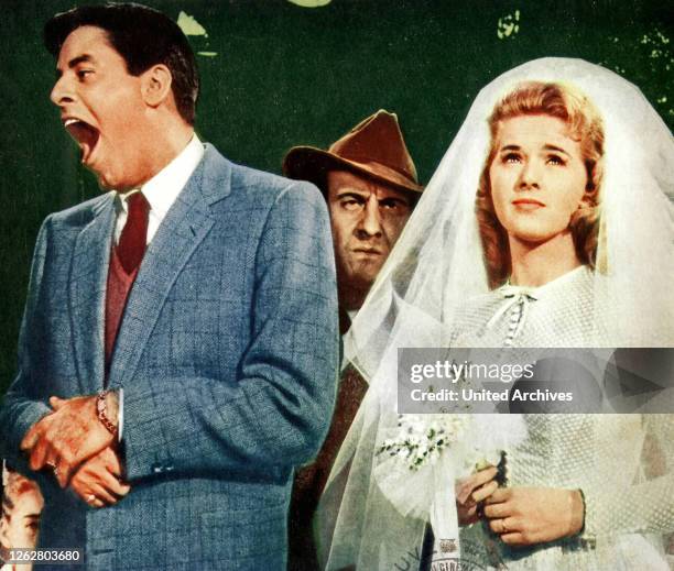 Kino. 5 auf einen Streich aka. Rock-a-Bye Baby, USA, 1958 Regie: Frank Tashlin Actors/Stars: Jerry Lewis, Marilyn Maxwell, Connie Stevens.