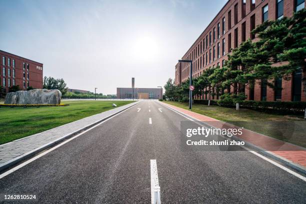 empty city road - car point of view stock pictures, royalty-free photos & images