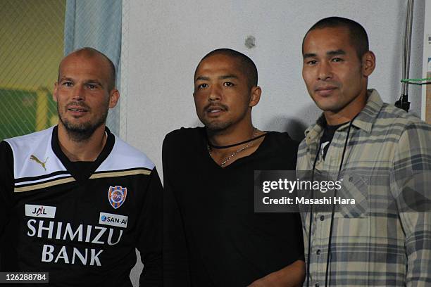 Fredrik Ljungberg,Shinji Ono,Naohiro Takahara of Shimizu S-Pulse during J.League match between Kawasaki Frontale and Shimizu S-Pulse at Todoroki...