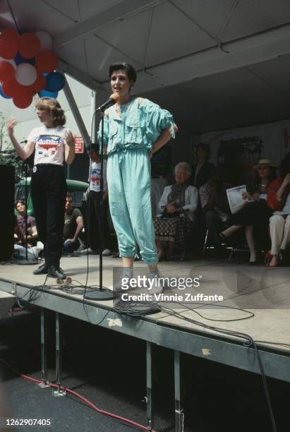 American actress and singer Lucie Arnaz at a Hands Across America charity event, May 1986. She is the daughter of actors Lucille Ball and Desi Arnaz.