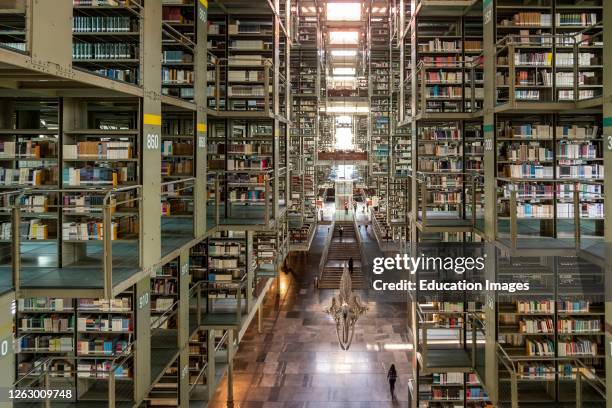 Giant Library Computer Giant Library Photos and Premium High Res Pictures - Getty Images