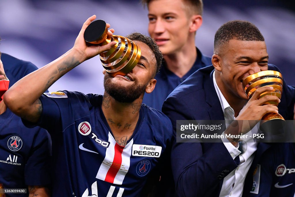 Paris Saint Germain v Olympique Lyonnais - French League Cup (Coupe De La Ligue) - Final