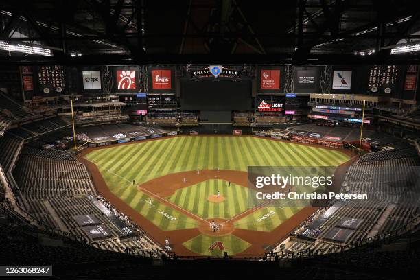 General view of action between the Los Angeles Dodgers and the Arizona Diamondbacks during the fifth inning of the MLB game at Chase Field on July...