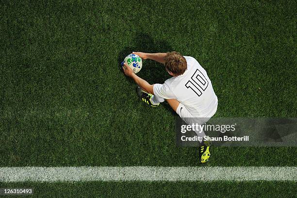 Jonny Wilkinson of England prepares to kick during the IRB 2011 Rugby World Cup Pool B match between England and Romania at Otago Stadium on...