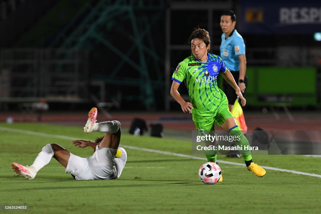 Shonan Bellmare v Cerezo Osaka - J.League Meiji Yasuda J1