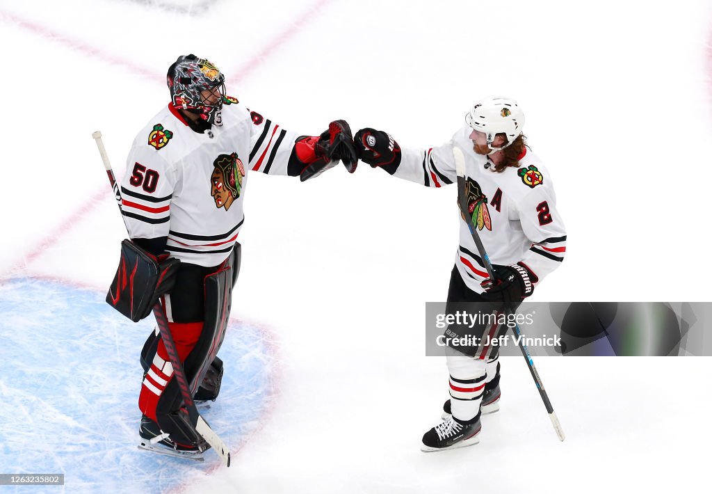 Chicago Blackhawks v Edmonton Oilers