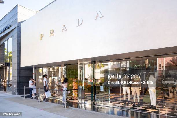 235 Prada Store Rodeo Drive Photos and Premium High Res Pictures - Getty  Images