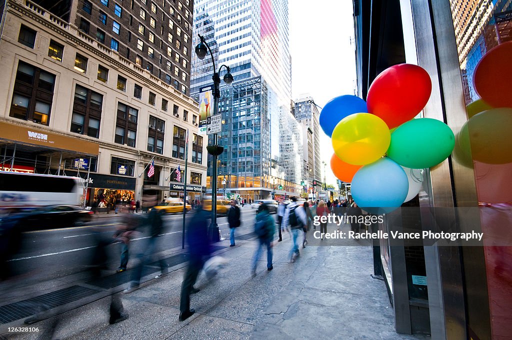 City Street Fast Paced Life High-Res Stock Photo - Getty Images