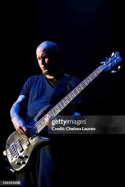 Sma Rivers 58 Limp Bizkit Bassist Photos & High Res Pictures - Getty Images