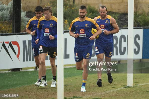 Josh Rotham Liam Duggan, Jackson Nelson, Josh Rotham and Shannon Hurn jog laps ...