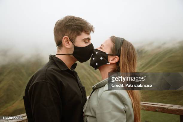 1,427 Couple Kissing Funny Photos and Premium High Res Pictures - Getty  Images