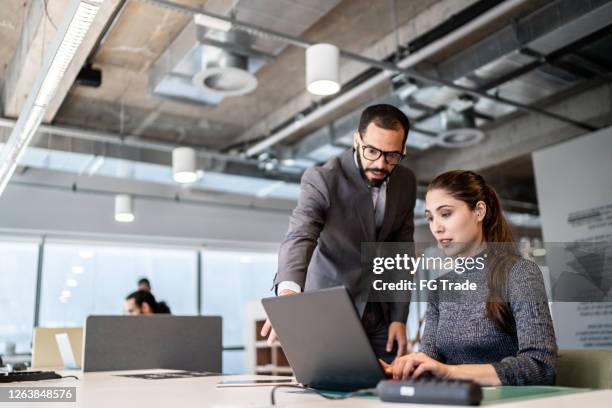 Help Ceo Images 1,488 Ceo Showing Laptop Stock Photos, High-Res Pictures, and Images ...