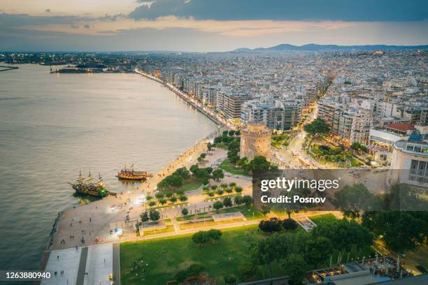 white tower of thessaloniki - thessaloniki stock pictures, royalty-free photos & images